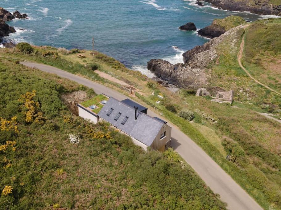 Cliff-Top Cottage On Coast Path W/Panoramic Views Trevine Kültér fotó